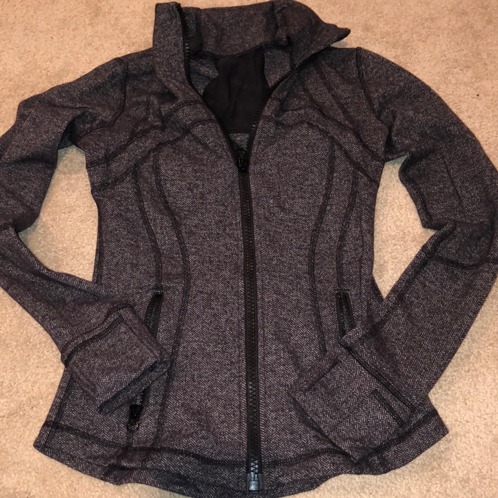 NWOT black and gray lululemon zip up jacket